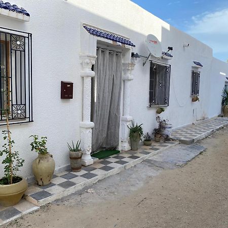 Studio De Charme Houmt Souk  Bagian luar foto